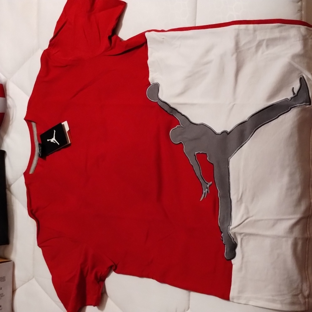 Michael Jordan Jumpman Embroidered T-shirt Sport Cut Unique